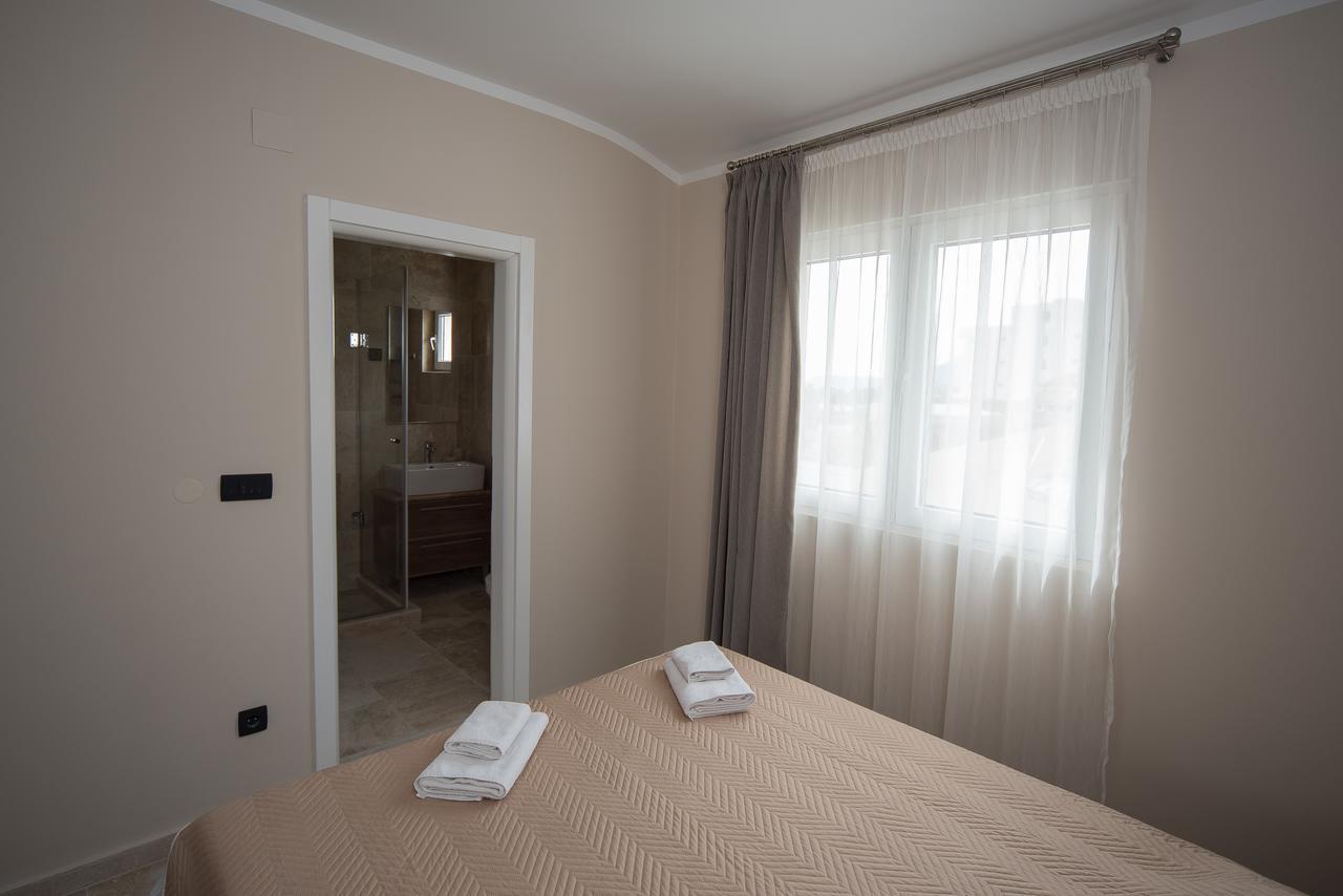 Apartments Vila Monegro Bar Exterior photo